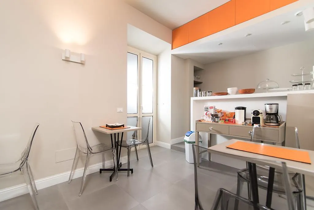 Ovidio Suite Roma 0*,